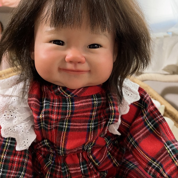 ライラキット laila 日本人顔の赤ちゃんに見えます リボーンドール お 